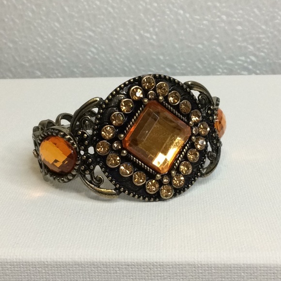 Vintage Gold Rhinestone Bracelet - Picture 1 of 9